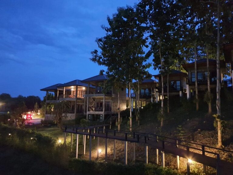 chiang klong riverside 13 768x576