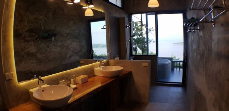 thawsi lake 13 768x373