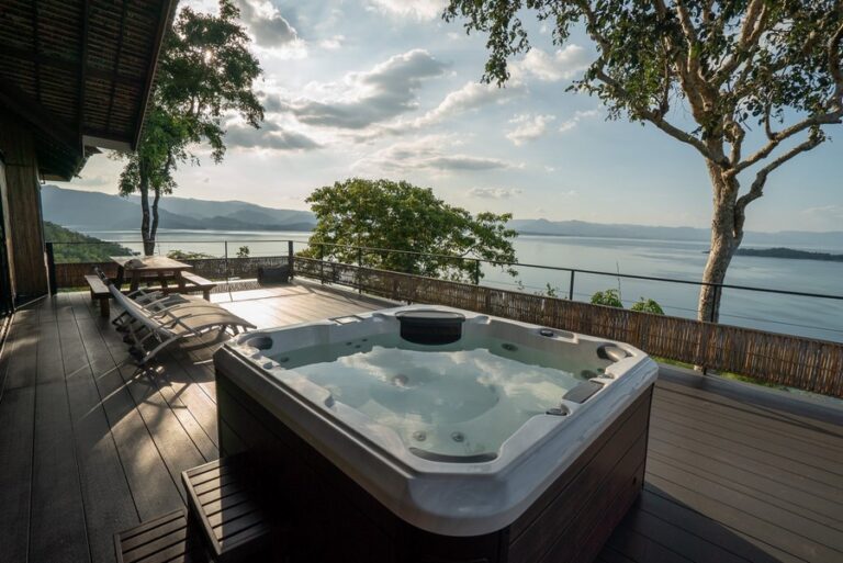 thawsi lake 18 768x513