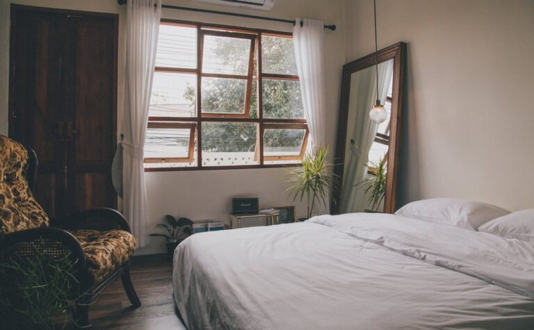 Plursukjai Cafe03 768x475