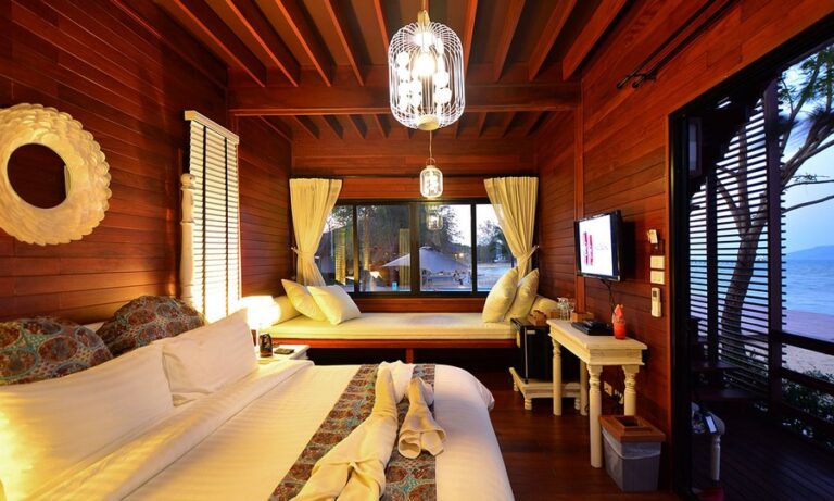 at the blue sky 02 768x461