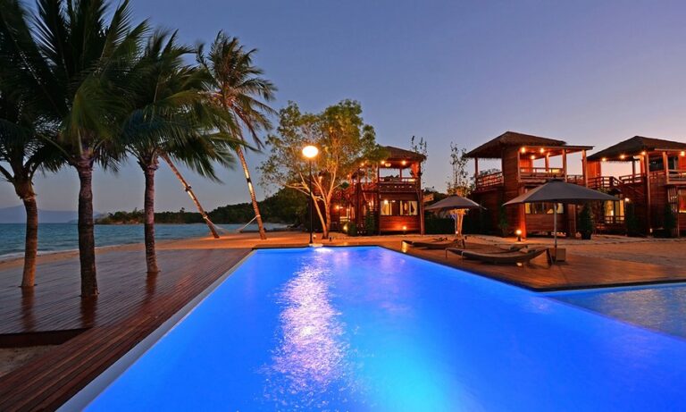 at the blue sky 03 768x461