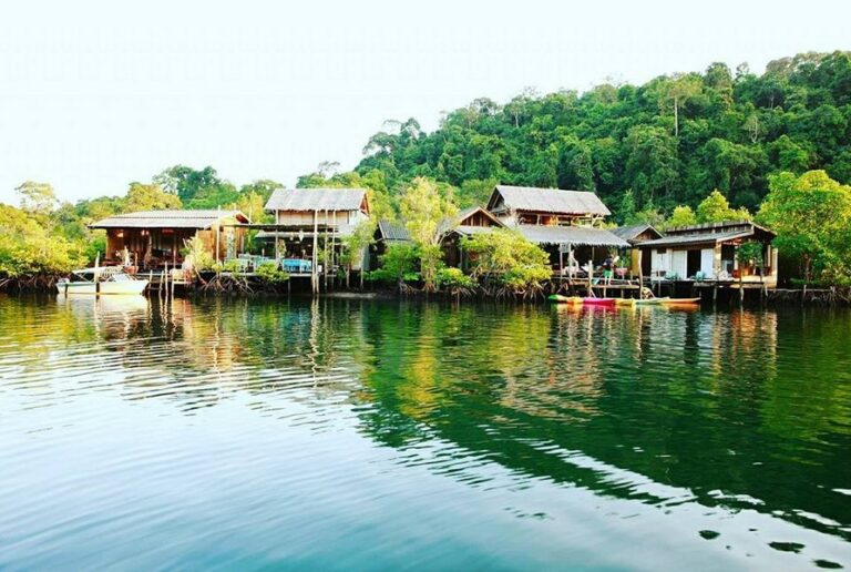 bann makok06 768x516