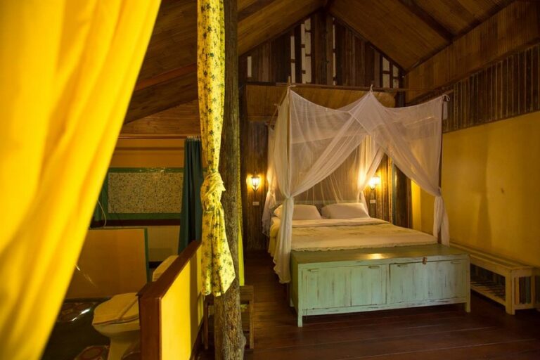 bann makok16 768x512