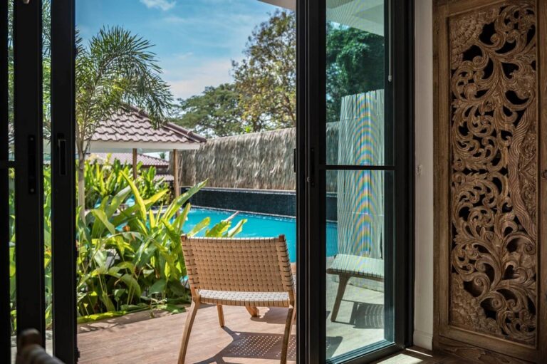 by the sea09 768x511