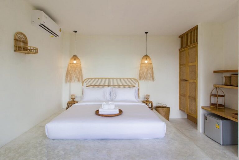 hideout resort02 768x516