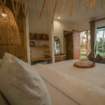 hideout resort09 150x150