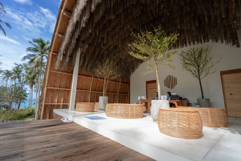 hideout resort12 768x512