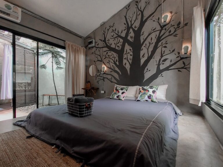 pause resort07 768x576