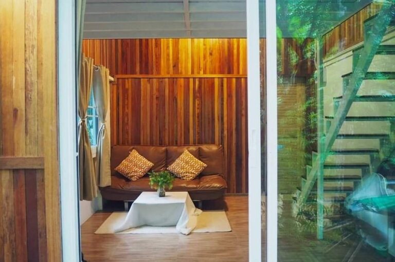 tonphet greenery 16 768x510